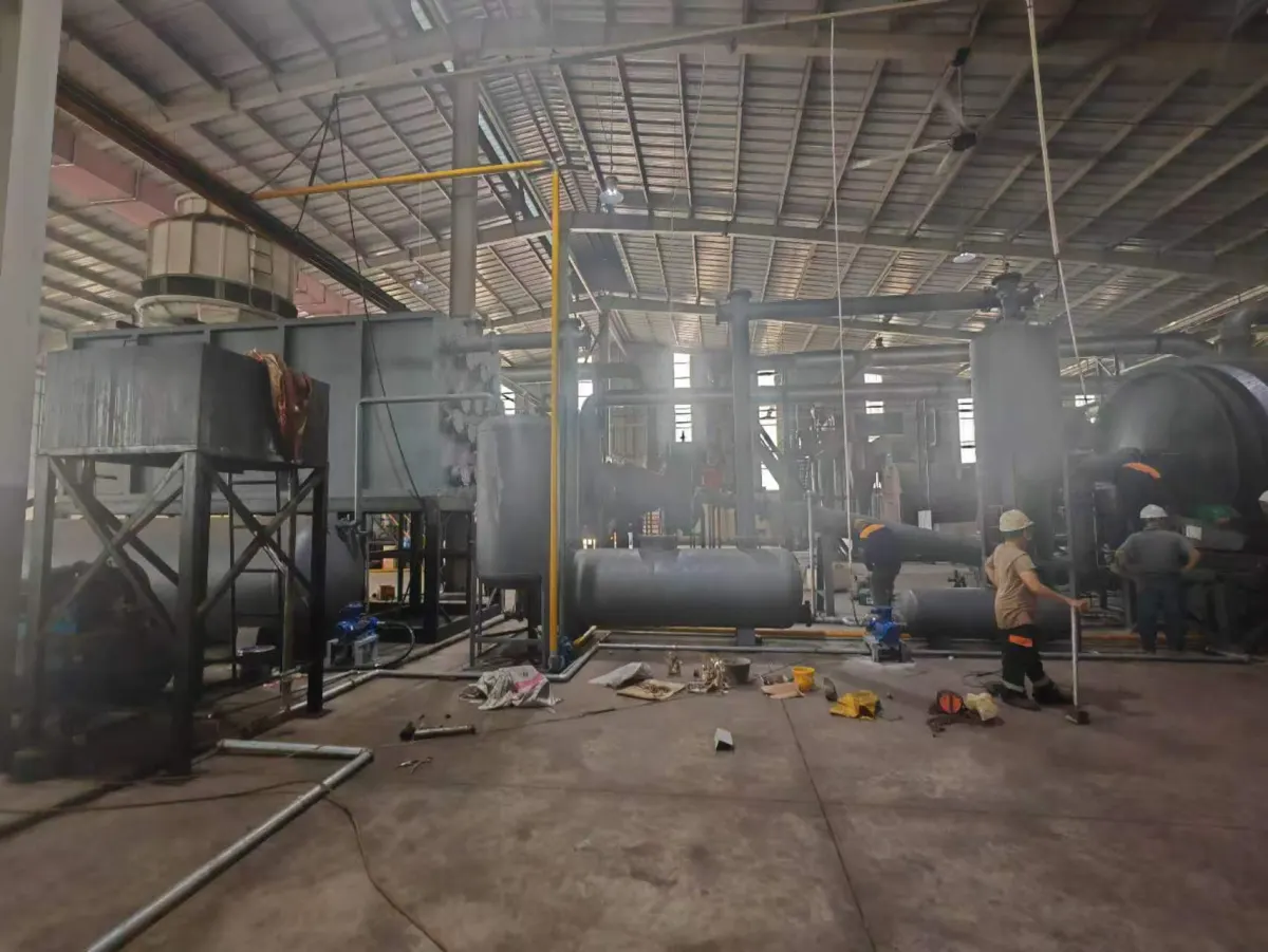 Operators near oil storage tanks